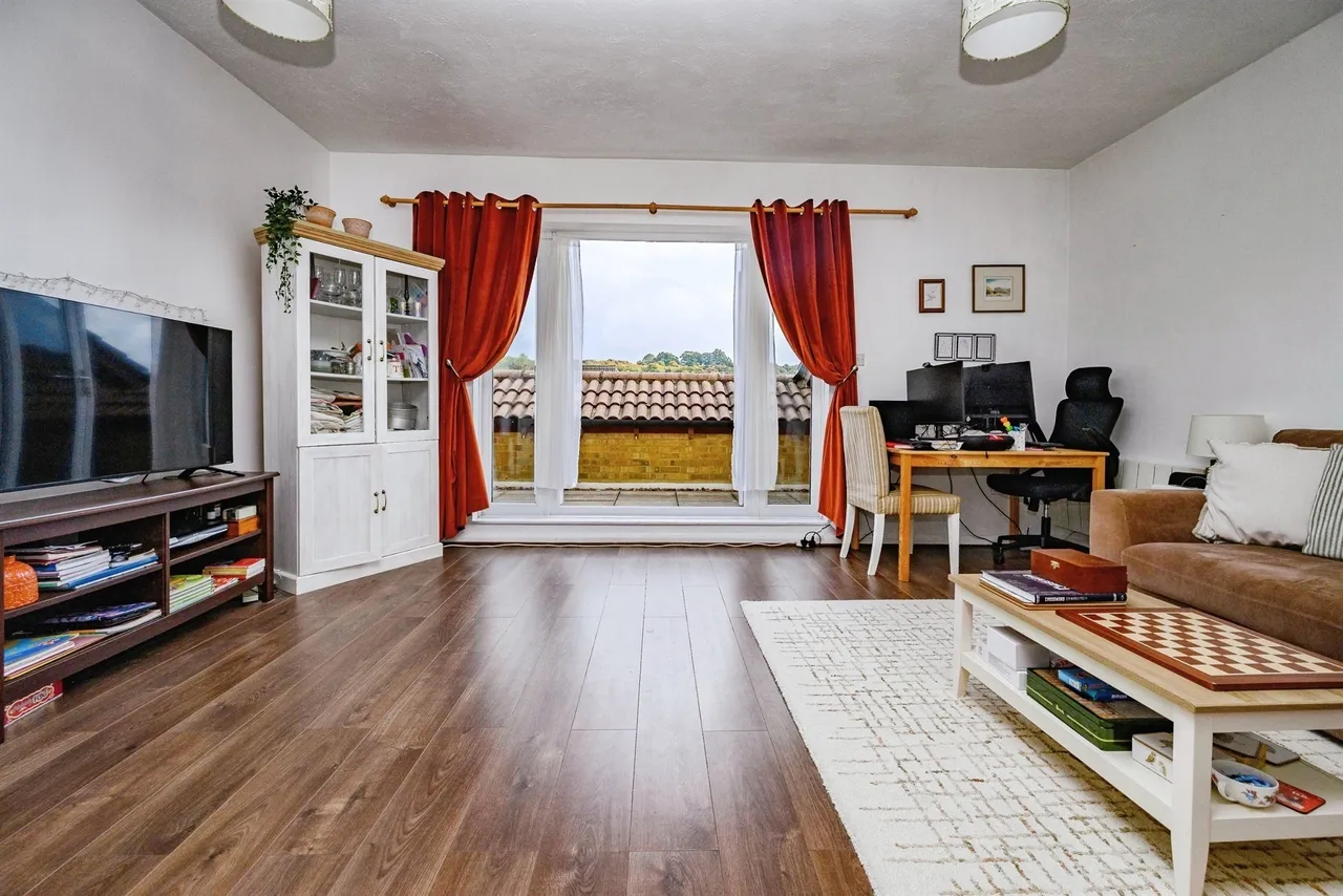 Hancock Drive, Luton, LU2, photo 7