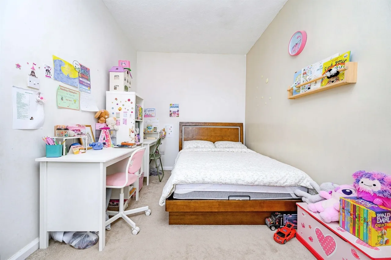 Hancock Drive, Luton, LU2, photo 11