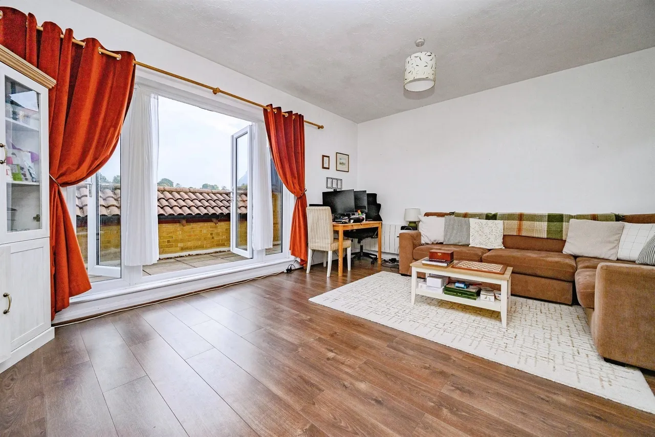 Hancock Drive, Luton, LU2, photo 17