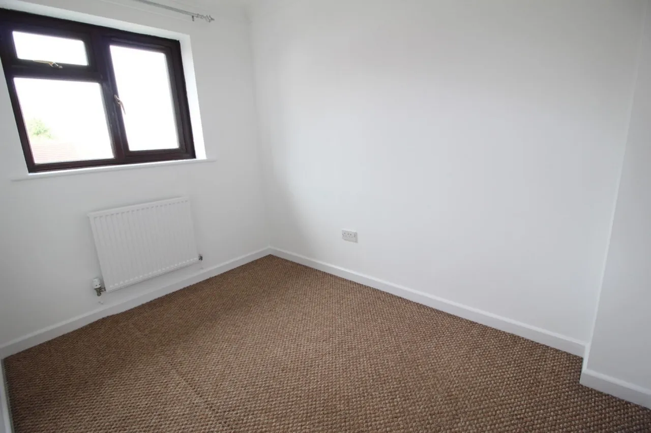 Meadow Close, Westbury, BA13, photo 9