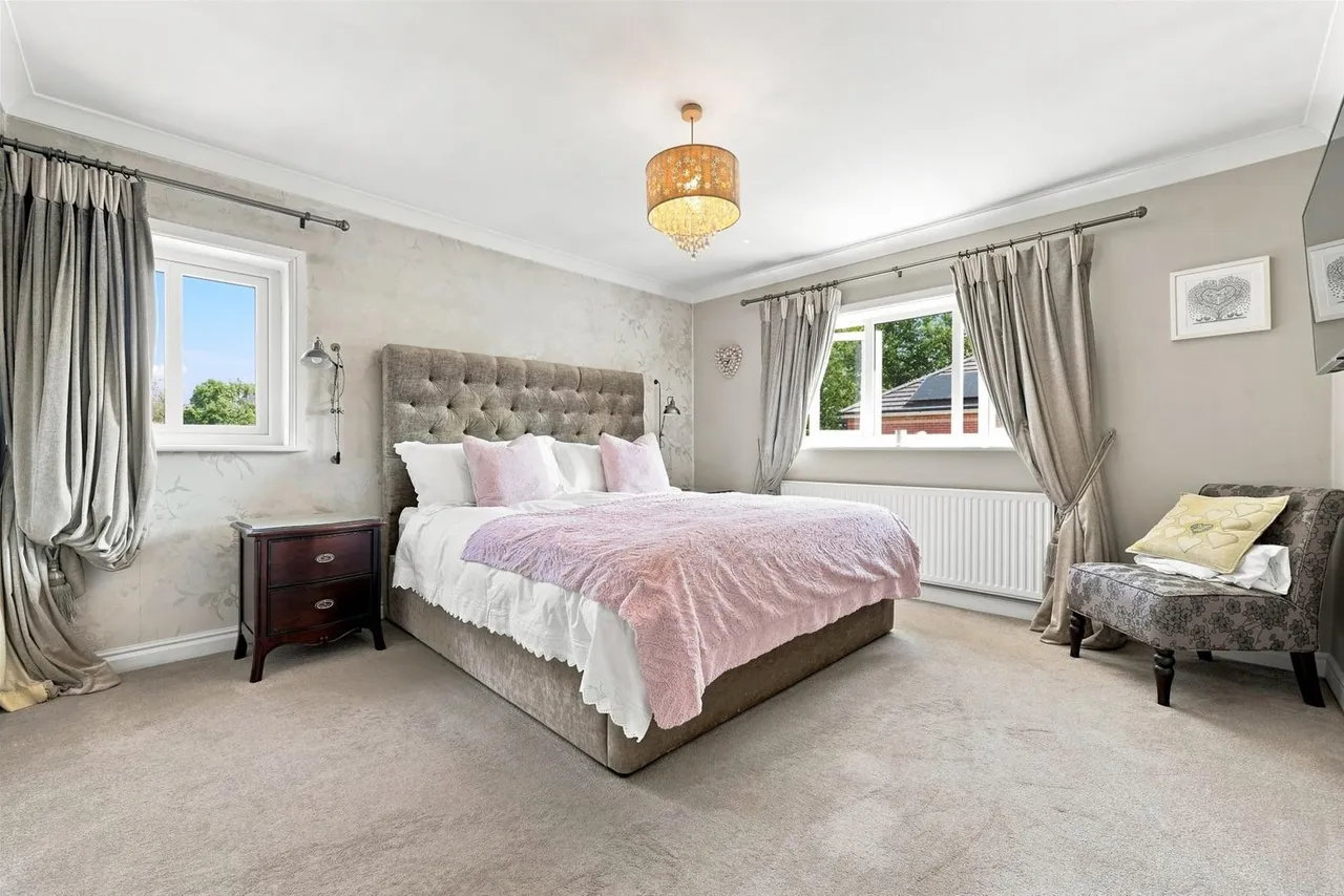 Victoria Road, Macclesfield, photo 14