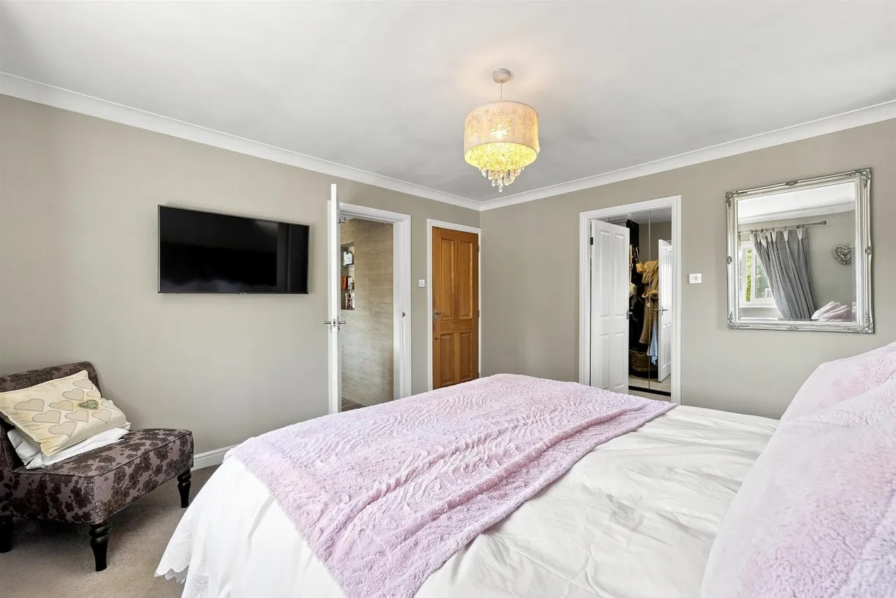 Victoria Road, Macclesfield, photo 15