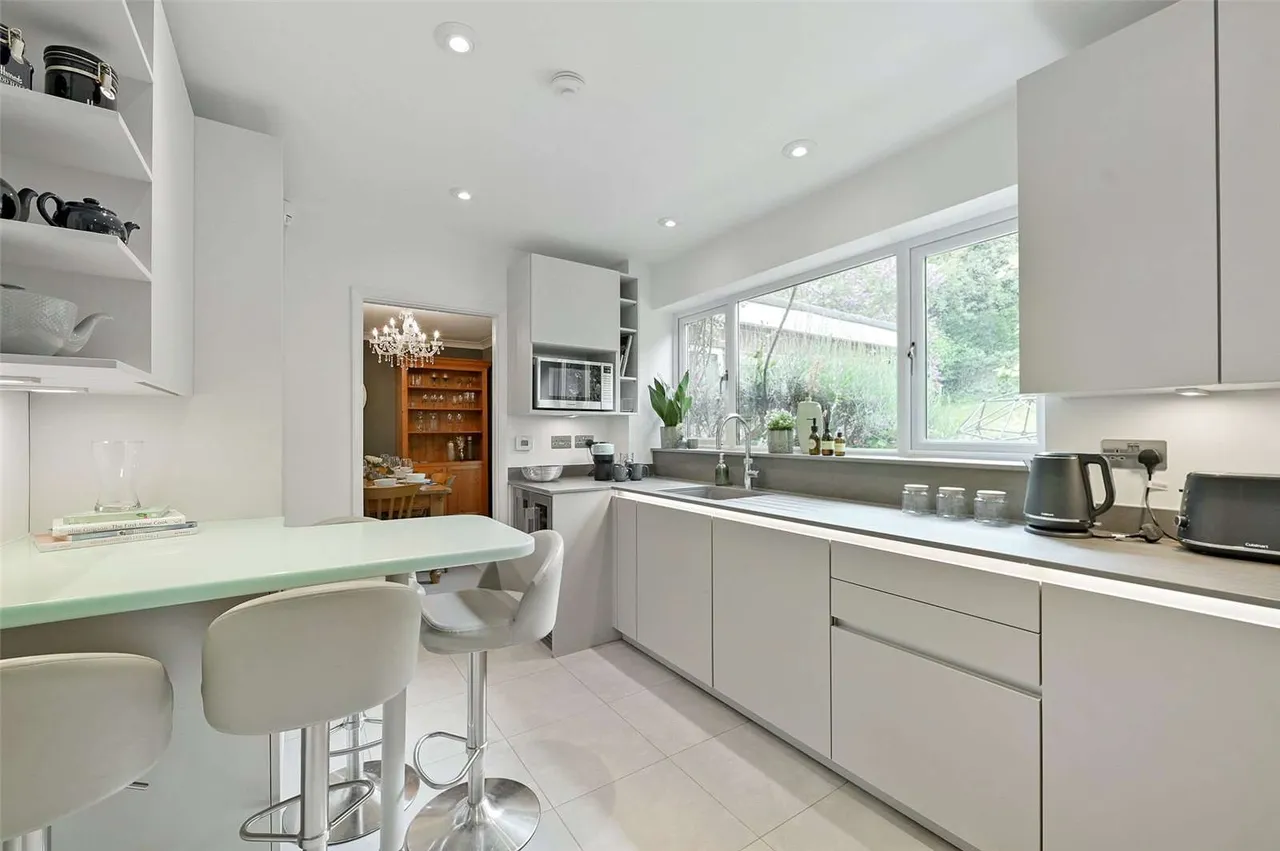 Deanfield Road, Henley-on-Thames, Oxfordshire, RG9 1UU, photo 7