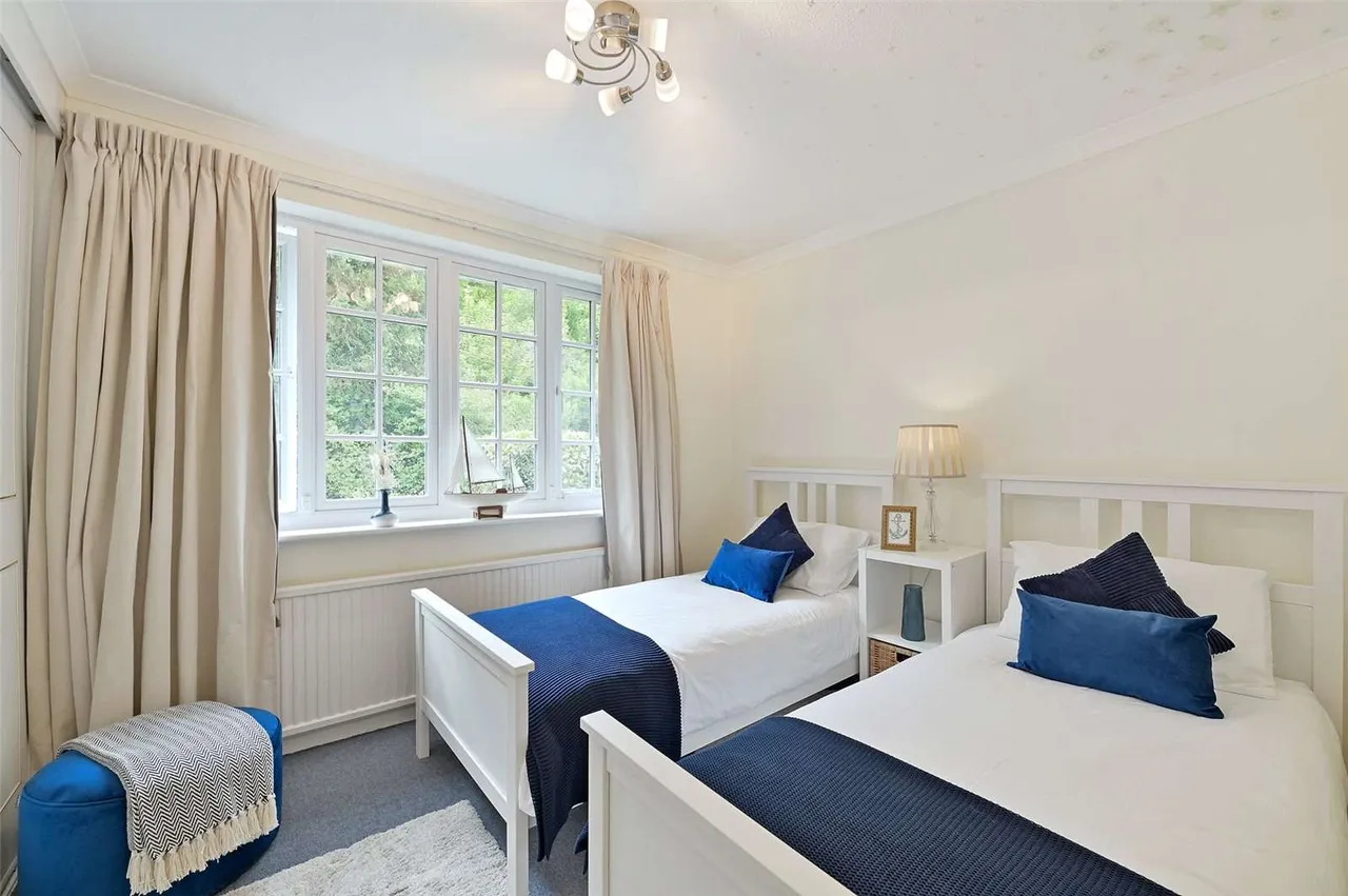 Deanfield Road, Henley-on-Thames, Oxfordshire, RG9 1UU, photo 10