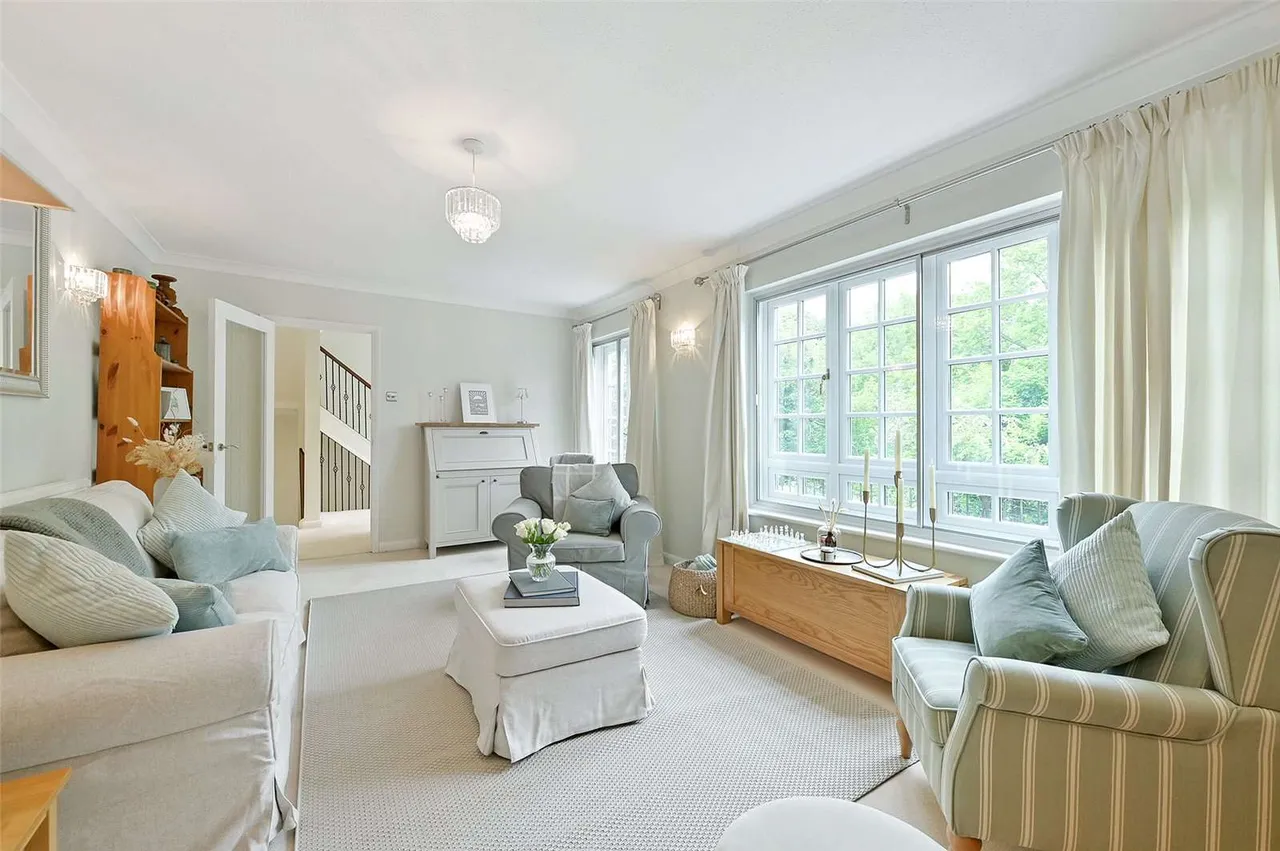 Deanfield Road, Henley-on-Thames, Oxfordshire, RG9 1UU, photo 2