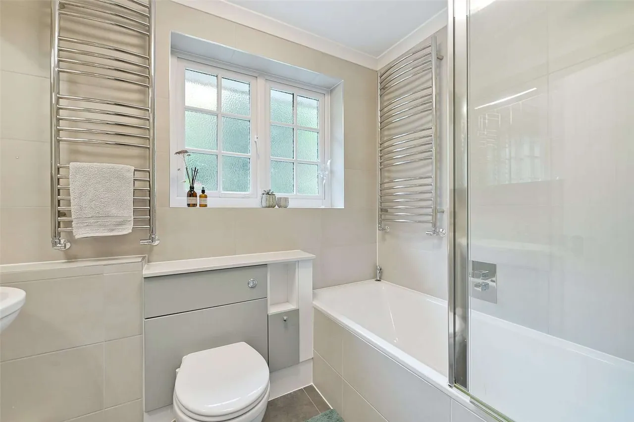 Deanfield Road, Henley-on-Thames, Oxfordshire, RG9 1UU, photo 6