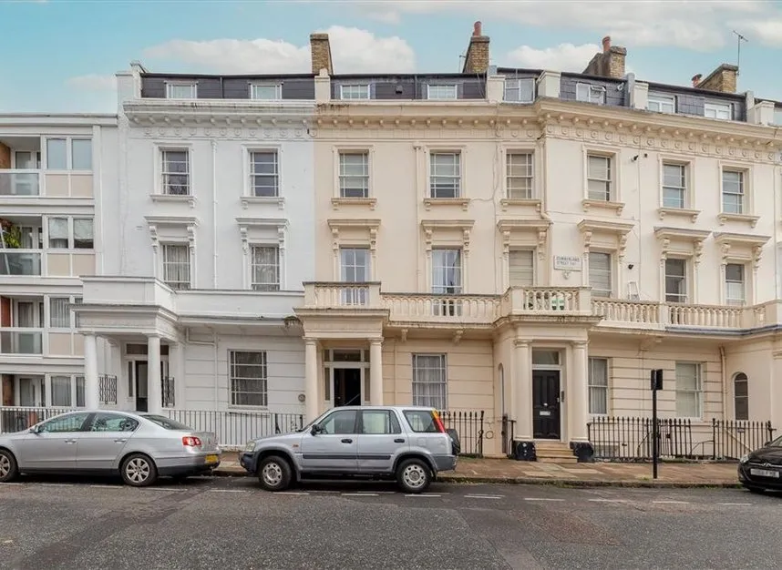 2 bed flat for sale, Cumberland Street, London, SW1V