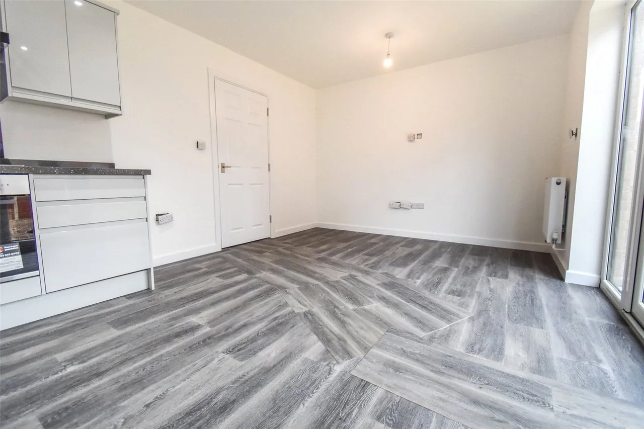 Mount Pleasant Road, Aldershot, Hampshire, GU12 4NL, photo 7