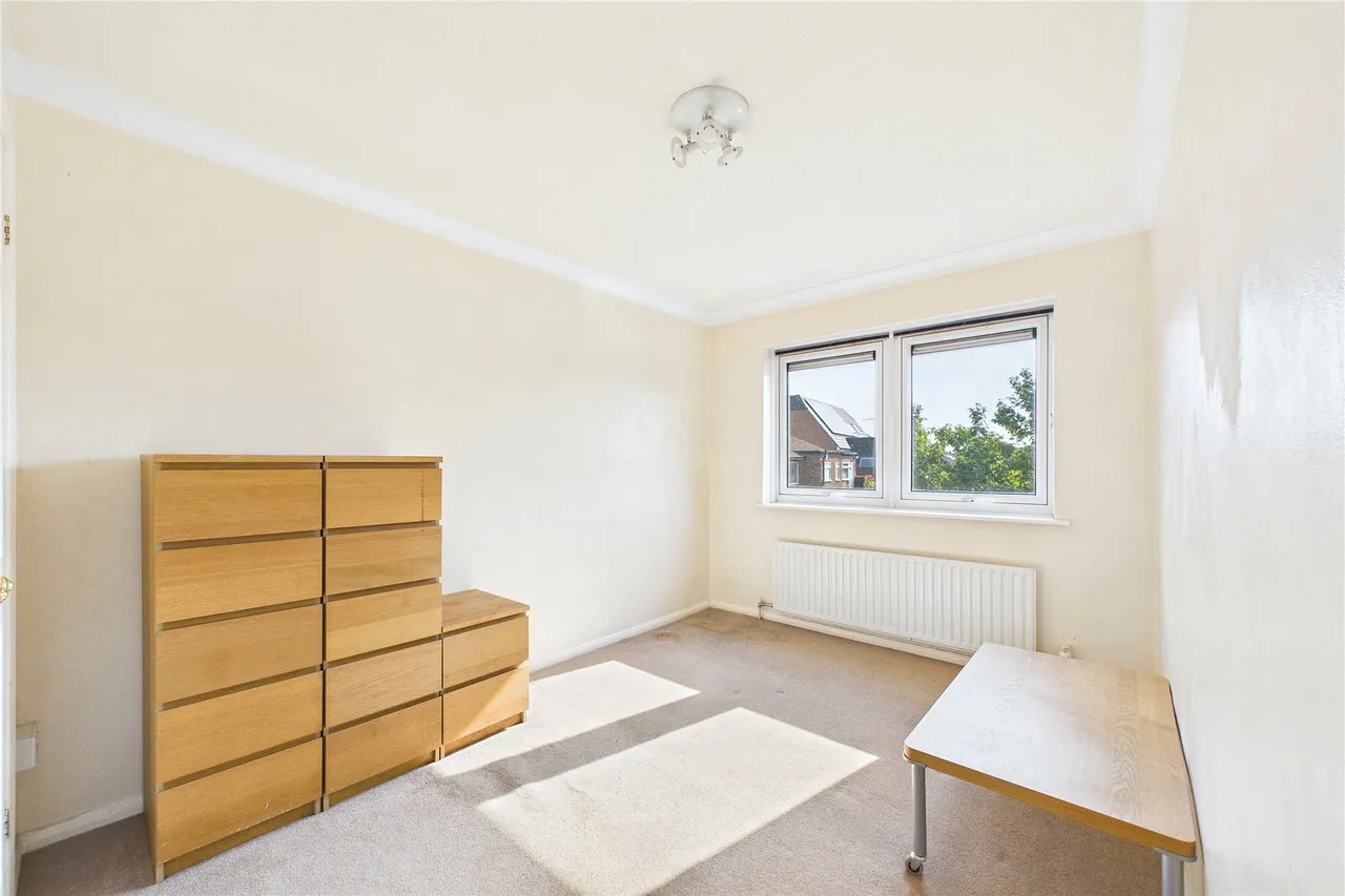 Denly Way, Lightwater, GU18, photo 6