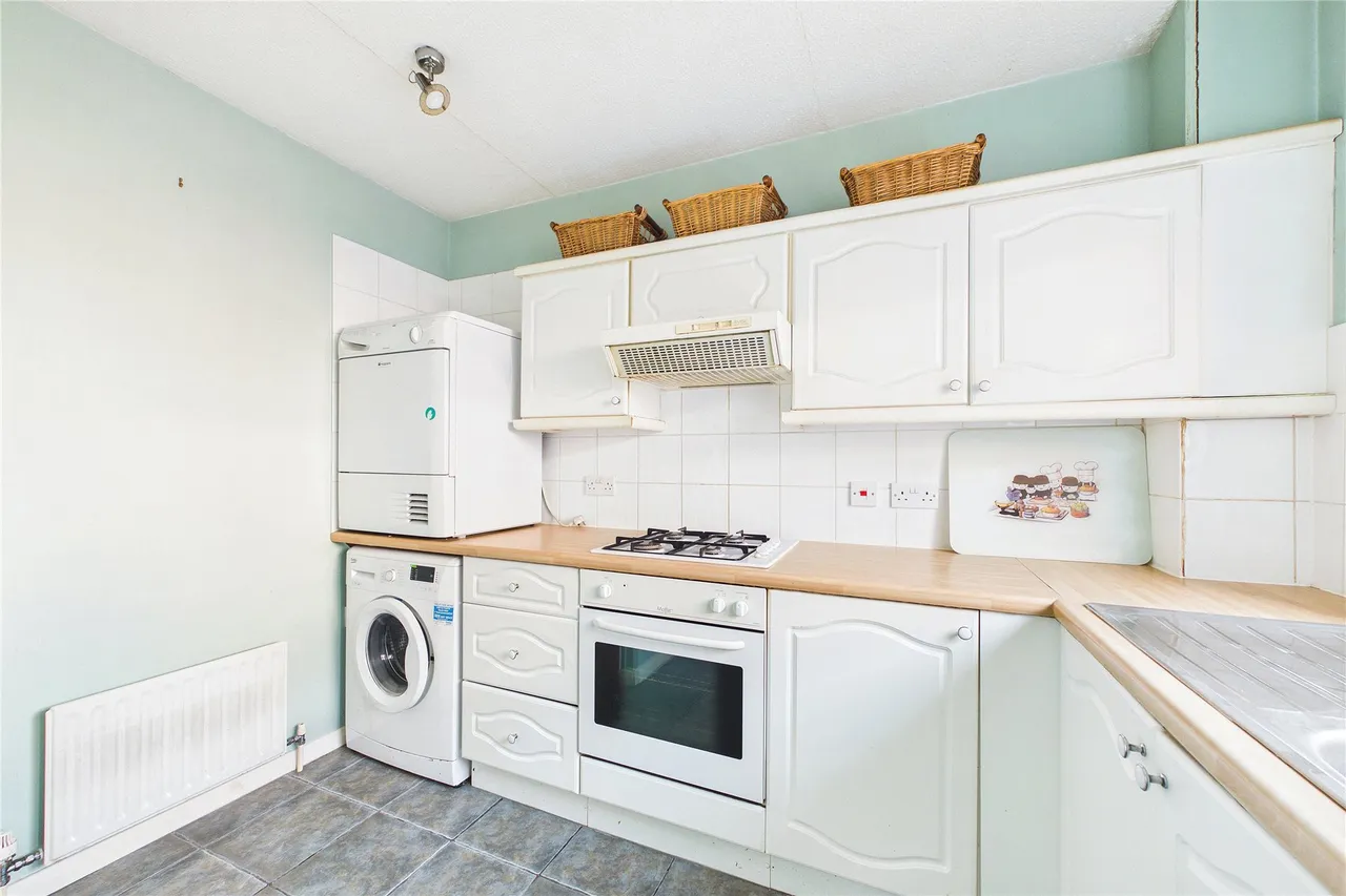 Denly Way, Lightwater, GU18, photo 4