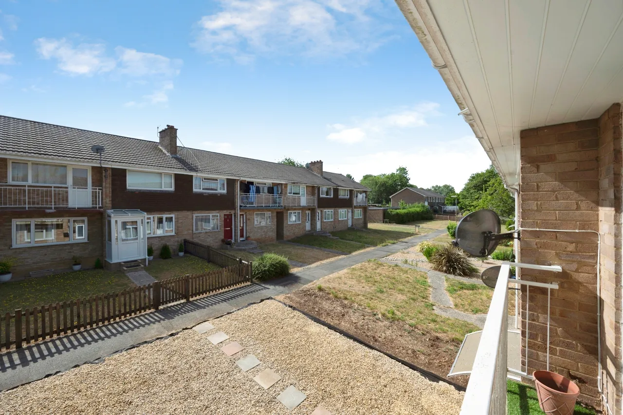 Grainger Close, Basingstoke, RG22, photo 2