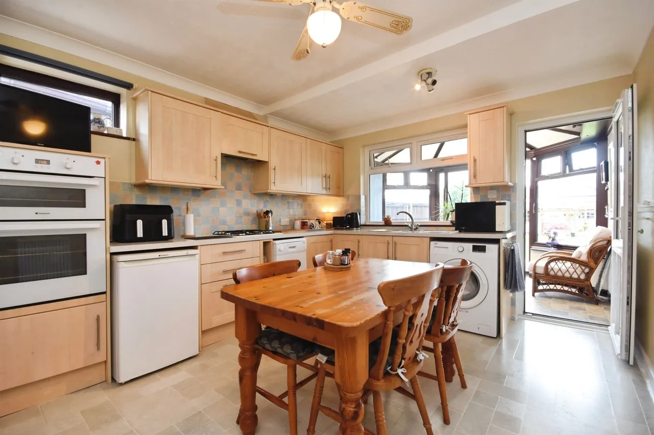 Jubilee Avenue, Broomfield, Chelmsford, photo 2