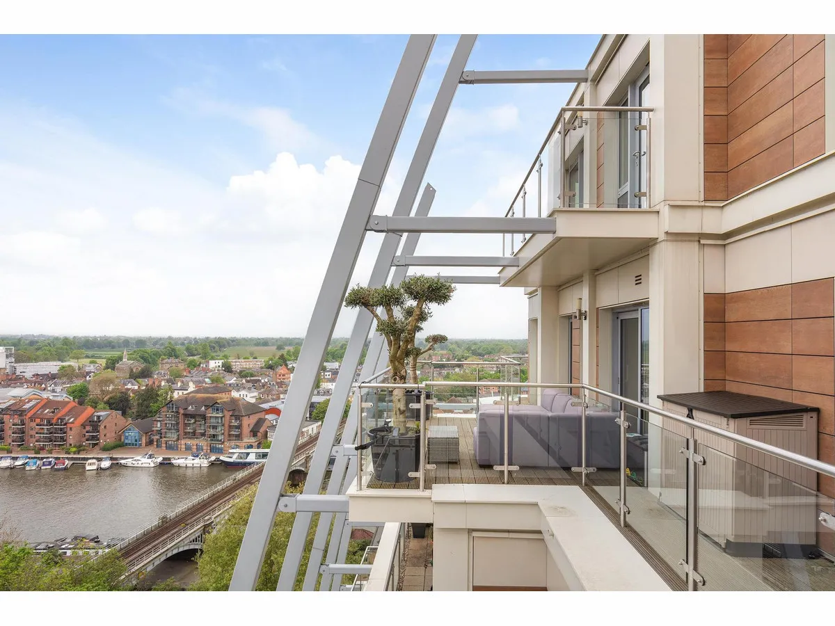 Henry Macaulay Avenue, Kingston Upon Thames, KT2, photo 11
