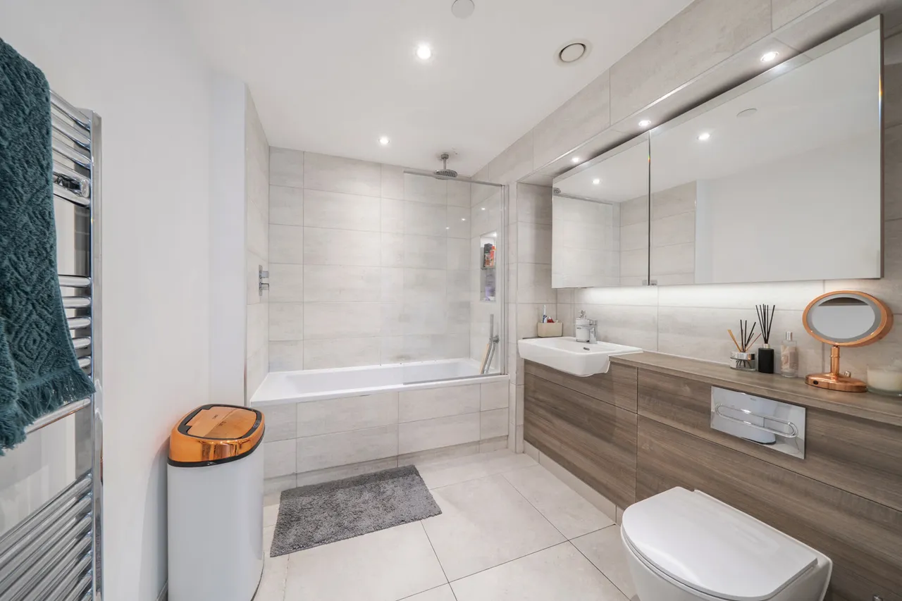 Garnet Place, West Drayton, UB7, photo 5