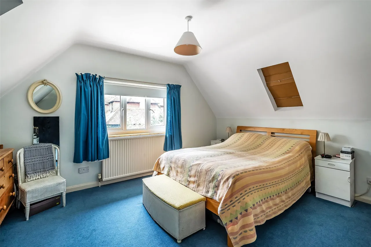 The Paddock, Westcott, RH4, photo 9