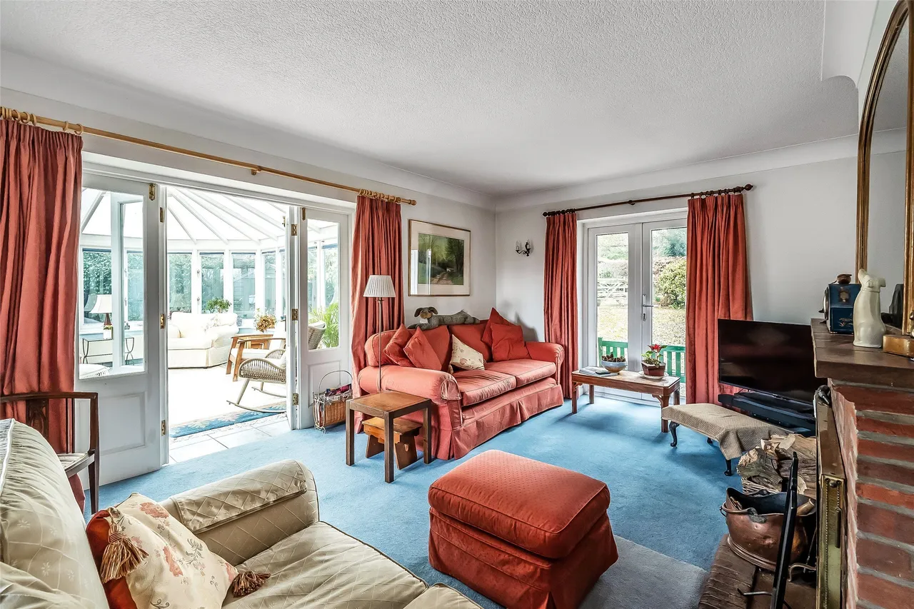 The Paddock, Westcott, RH4, photo 3