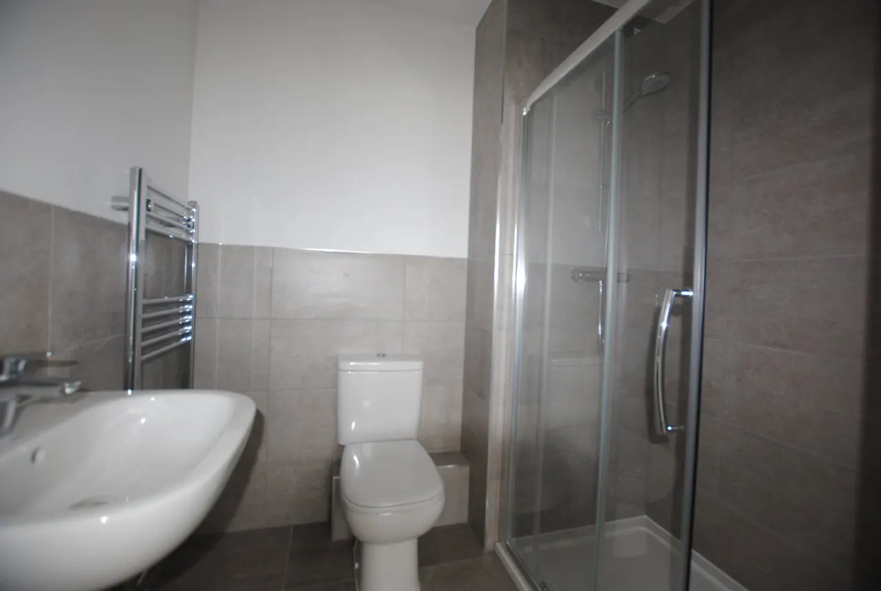 Safety Bay Close, Rochester, Kent, ME1 3FA, photo 9