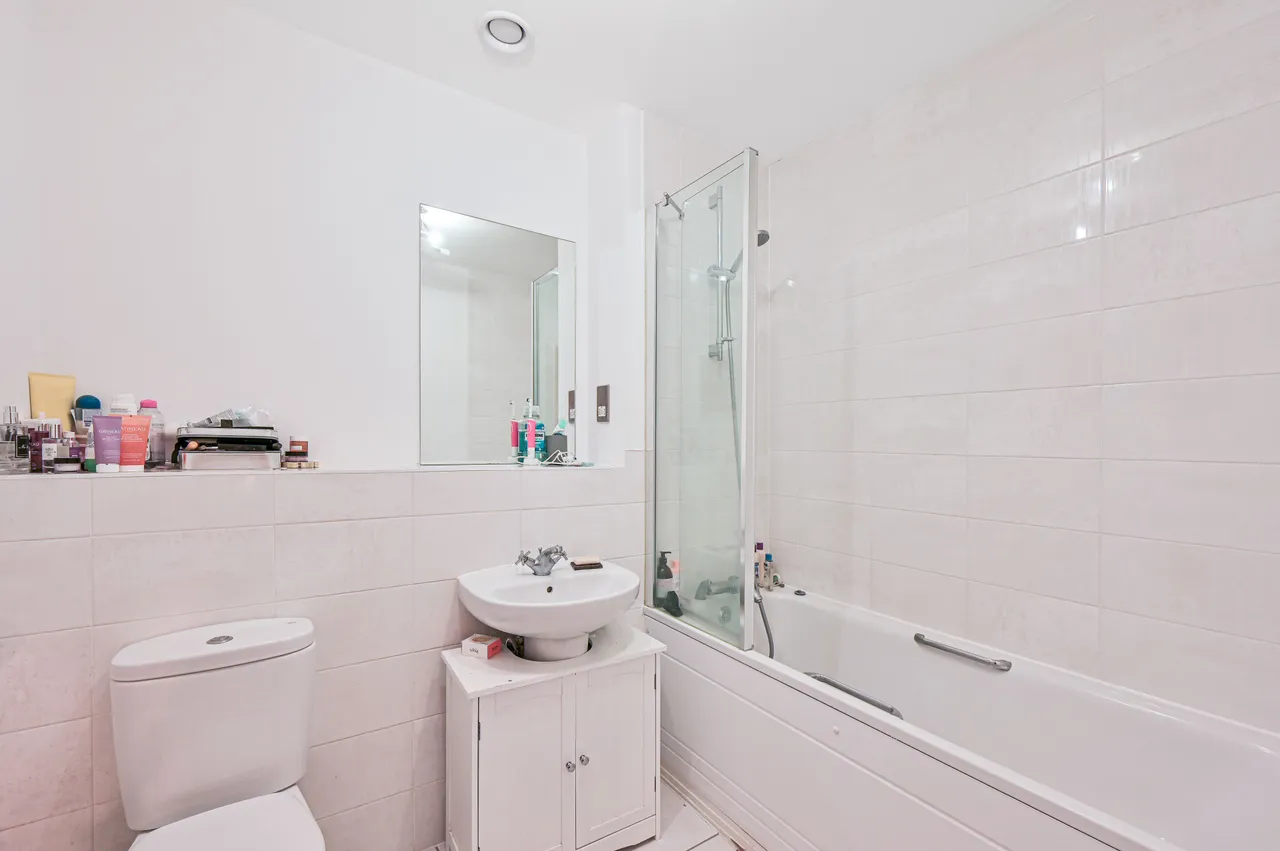 Flat 4, Highbrook House, London, photo 6