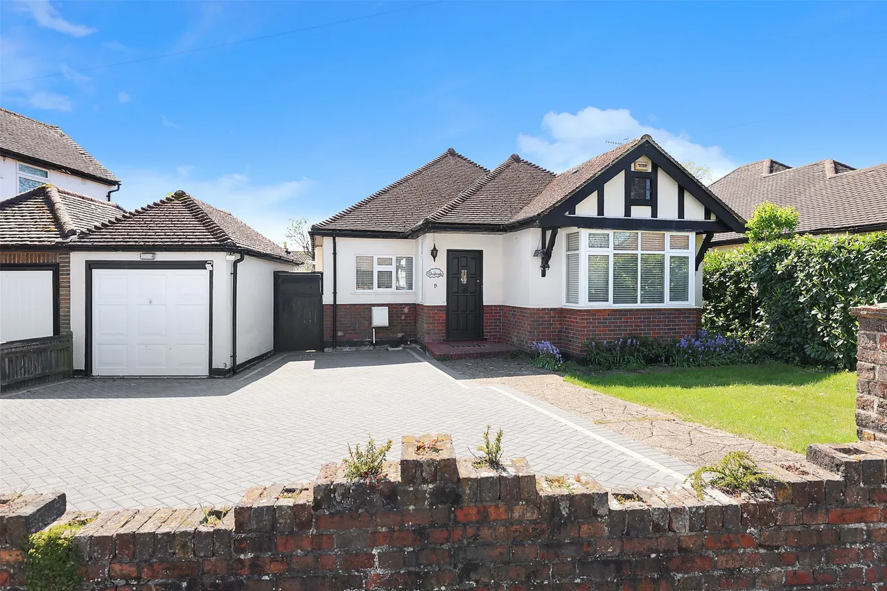 2 bed property for sale, Woodlands Drive, South Godstone, RH9