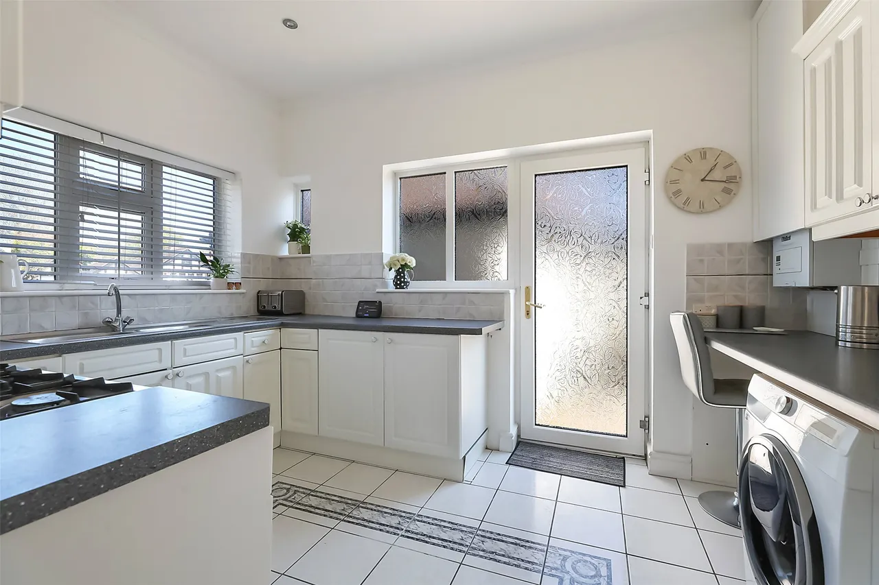 Woodlands Drive, South Godstone, RH9, photo 6