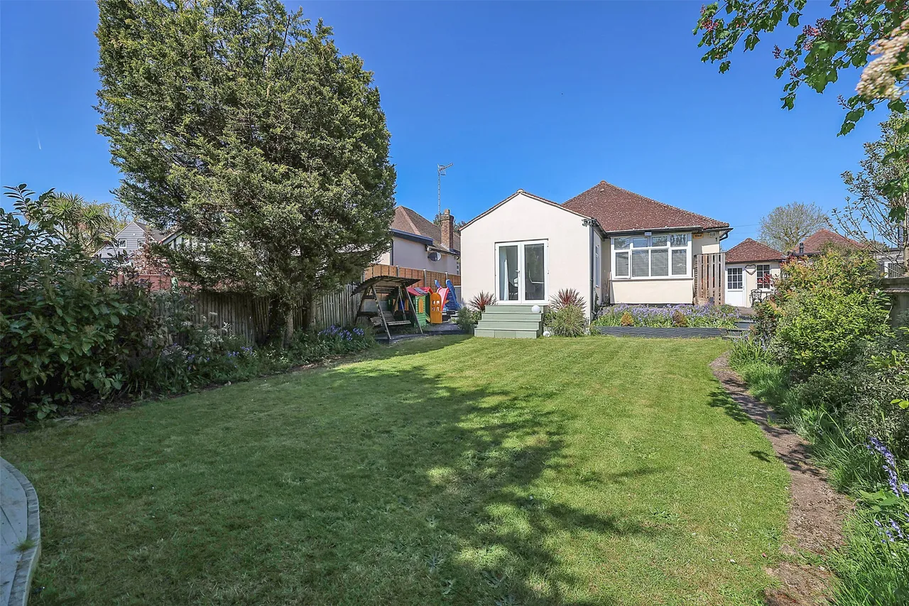 Woodlands Drive, South Godstone, RH9, photo 2
