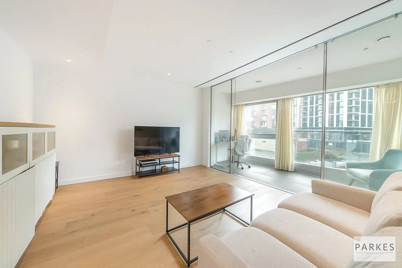 1 bed flat for sale — Electric Boulevard, London, SW11 8BS