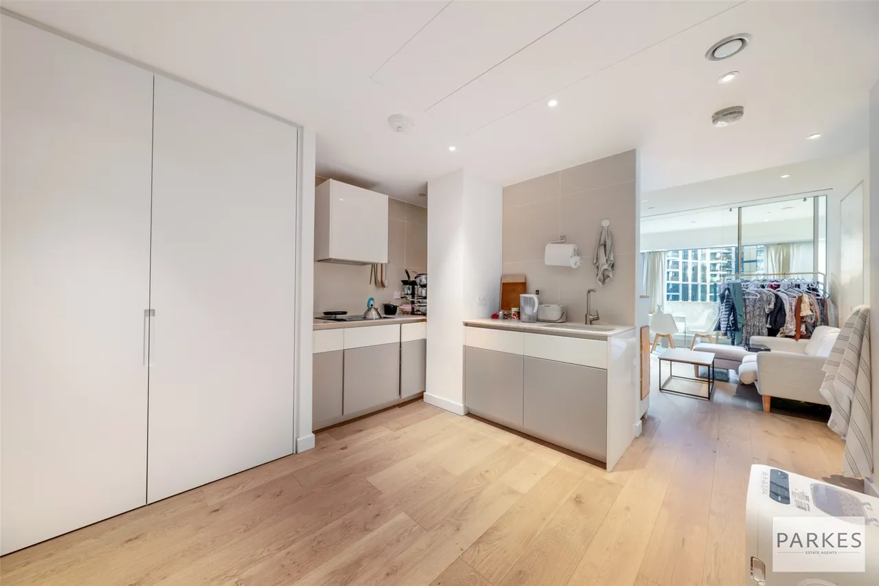 Electric Boulevard, London, SW11 8BS, photo 5