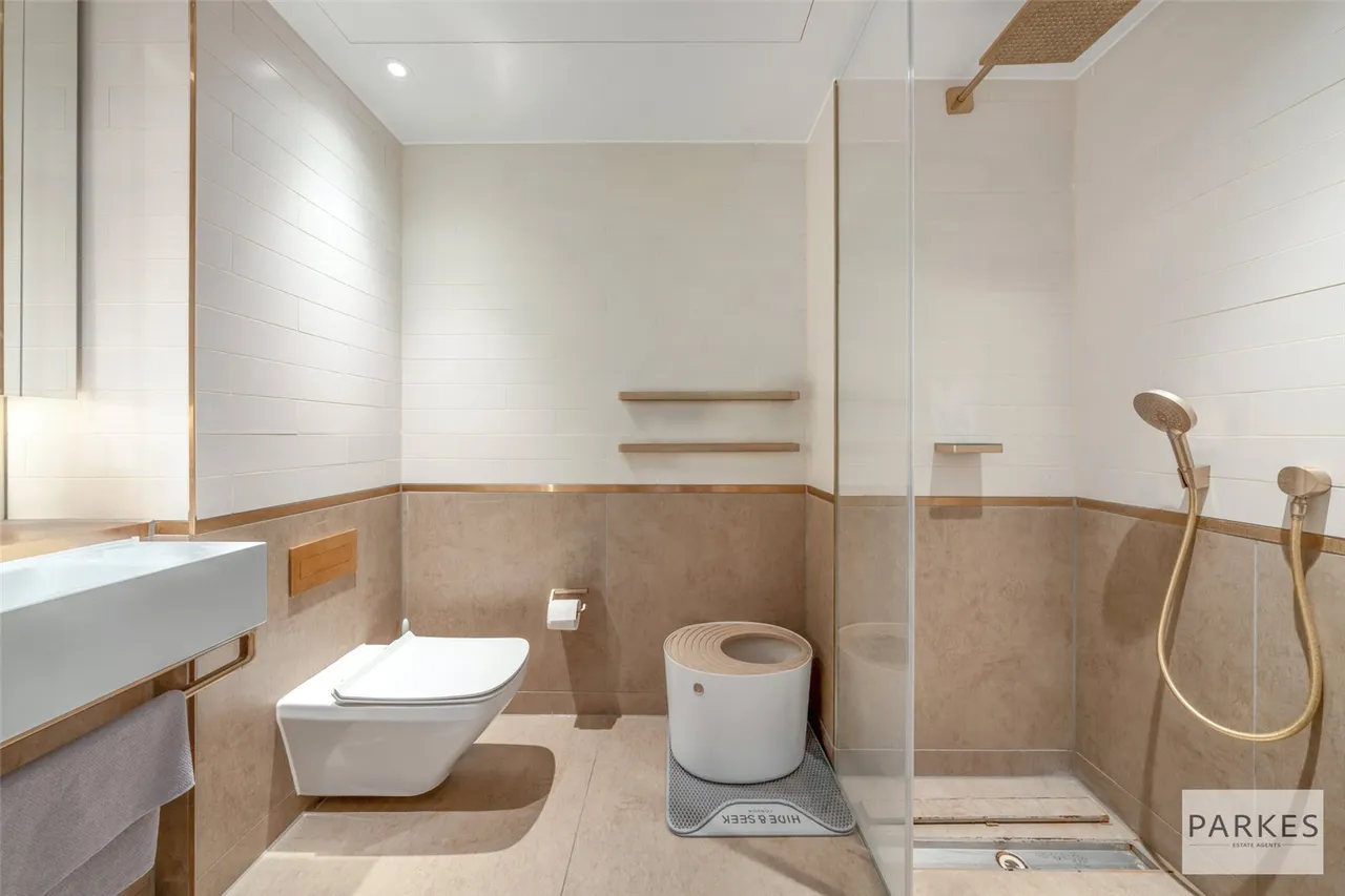 Electric Boulevard, London, SW11 8BS, photo 4