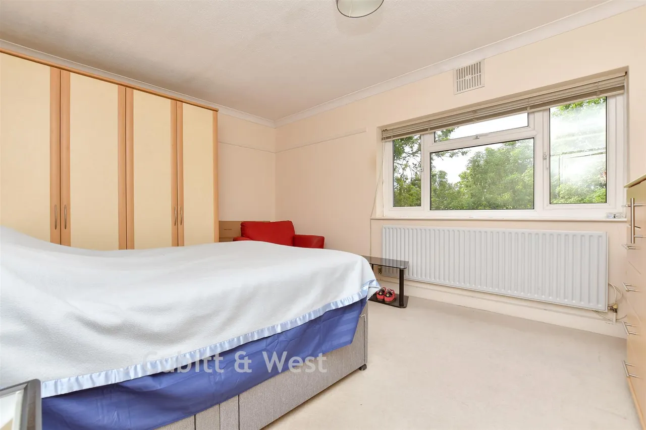Brighton Road, Purley, CR8, photo 5