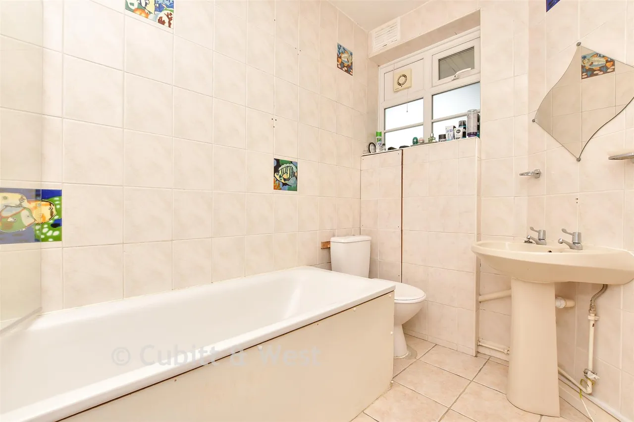 Brighton Road, Purley, CR8, photo 7