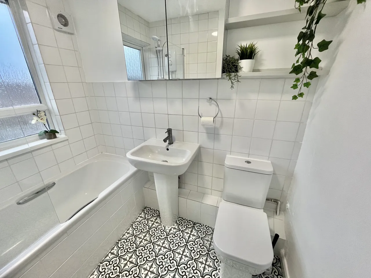 Elm Close, Nottingham, NG3, photo 10