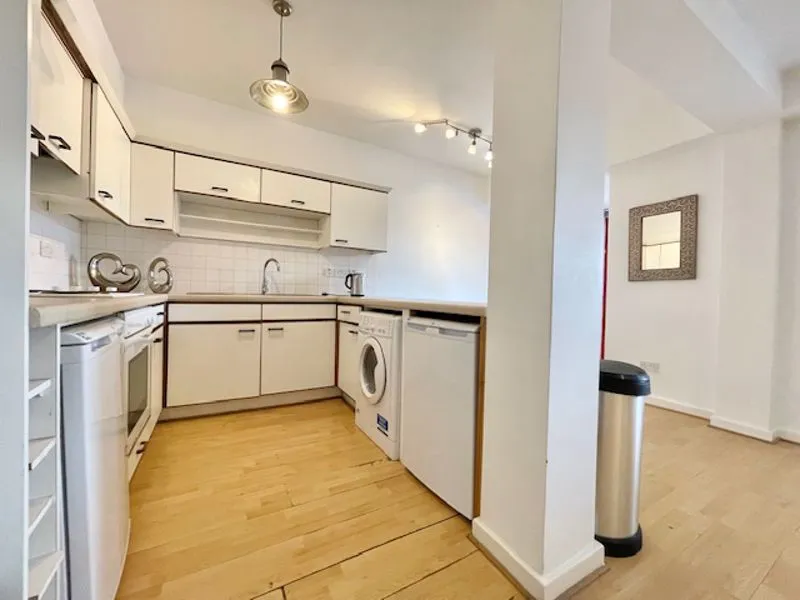 Newlands Quay, London E1W 3QZ, photo 2