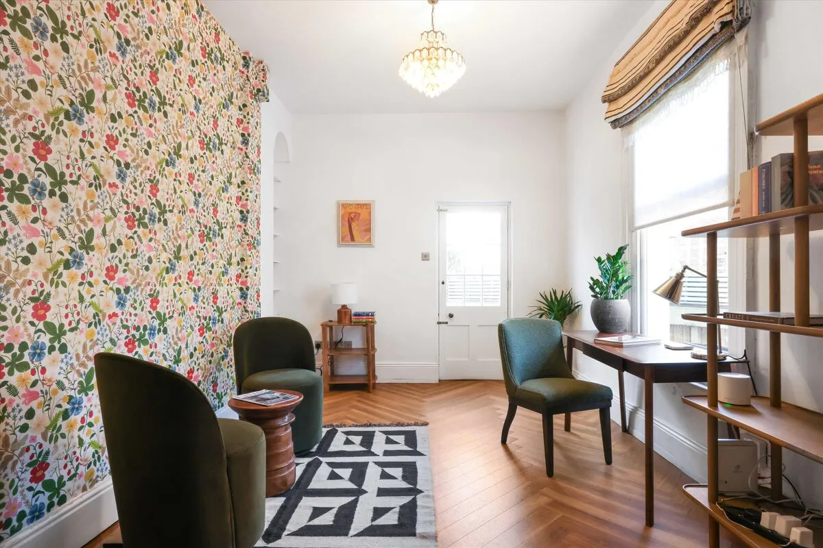 Pittville Lawn, Cheltenham, GL52, photo 7