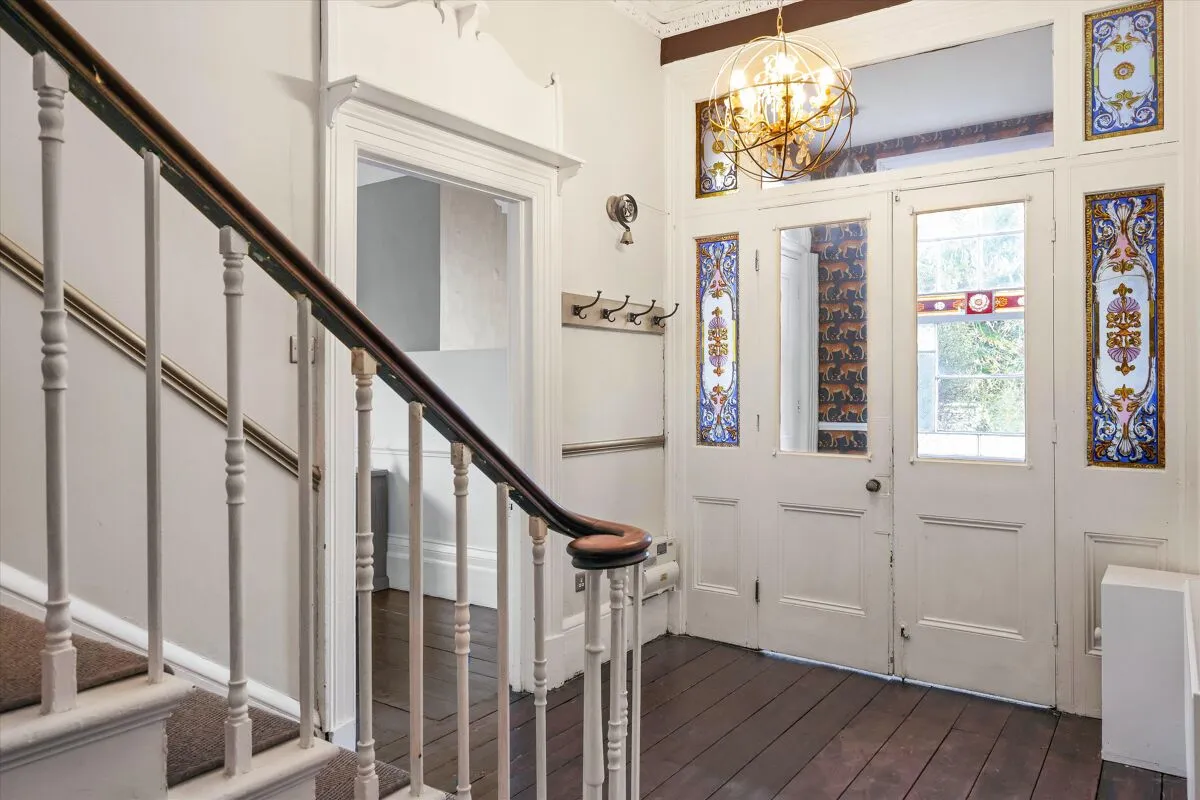 Pittville Lawn, Cheltenham, GL52, photo 8