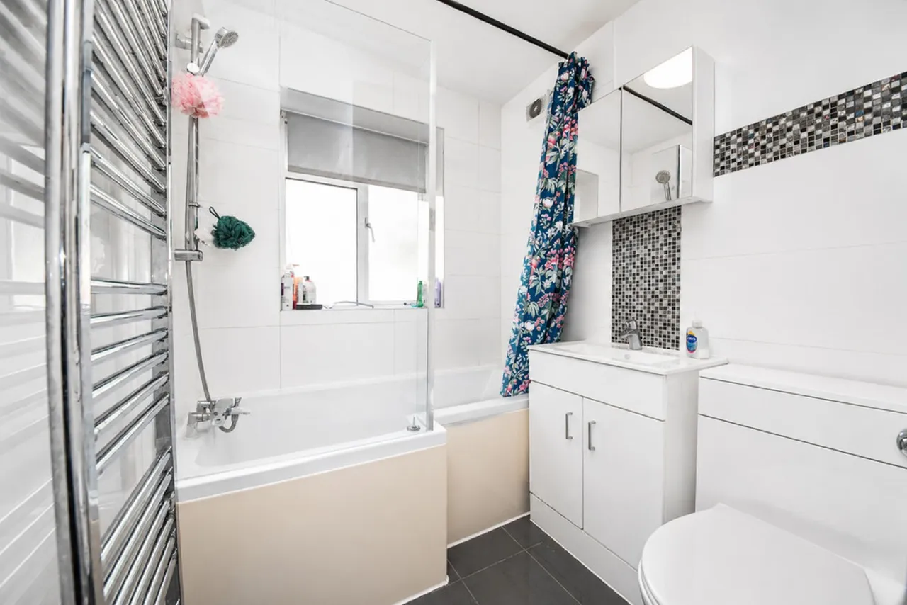 Abbey Court, Camberley, GU15, photo 6