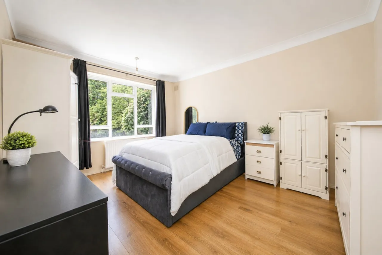 Abbey Court, Camberley, GU15, photo 9