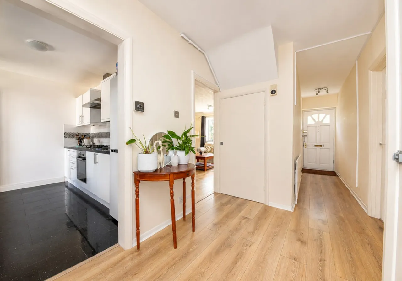 Abbey Court, Camberley, GU15, photo 2
