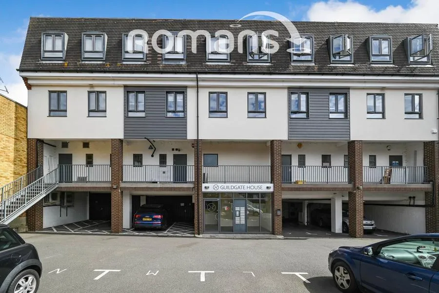 High Street, Crowthorne, RG45, photo 10