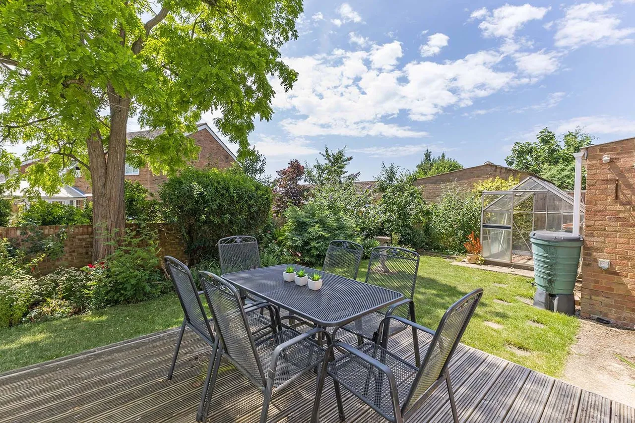 Brompton Drive, Cranbrook Drive, Maidenhead, Berkshire, photo 25