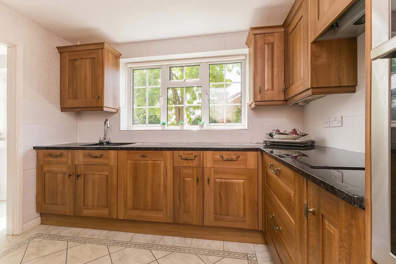 Brompton Drive, Cranbrook Drive, Maidenhead, Berkshire, photo 9