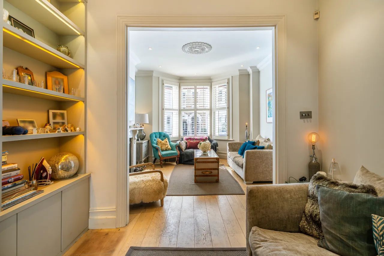 Wroughton Road, London, SW11, photo 11