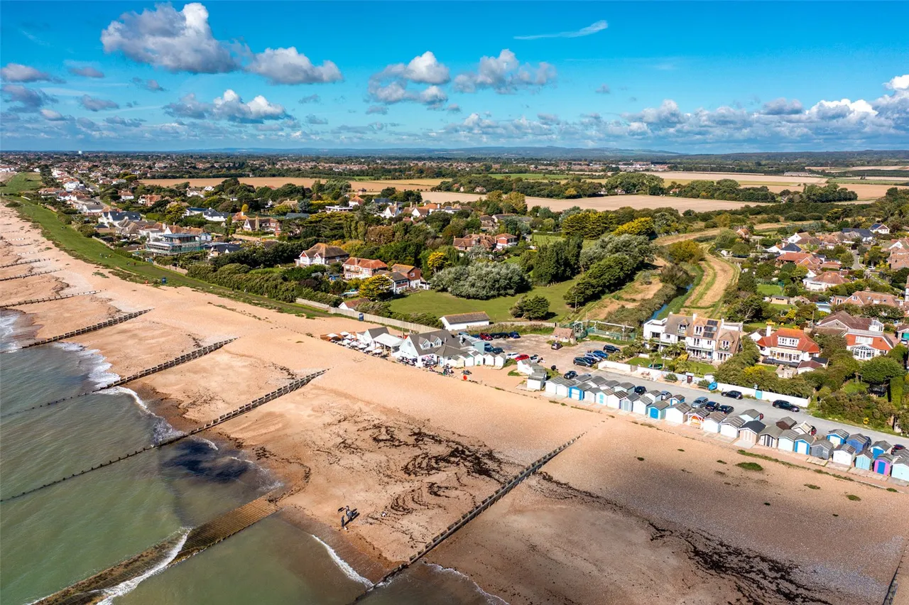 Ferring, BN12, photo 17
