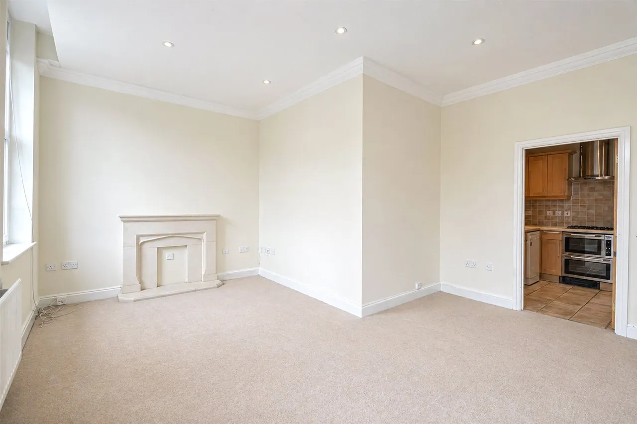 South View, Epsom, Surrey, KT19 7LB, photo 3