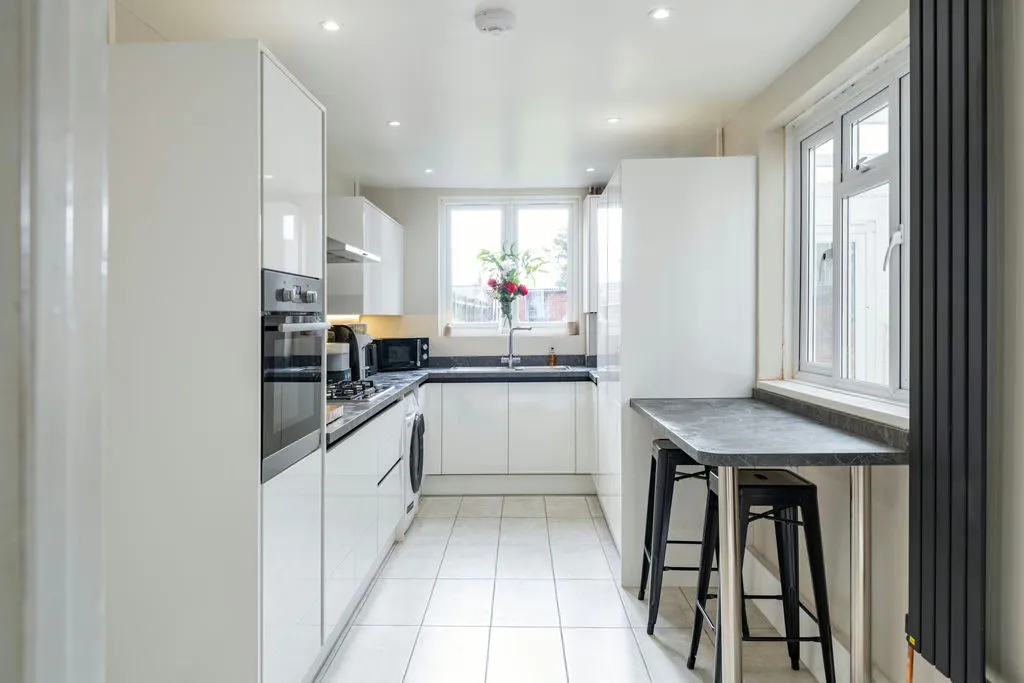 Osborne Street, Bletchley, Milton Keynes, Buckinghamshire, MK2 2LR, photo 3