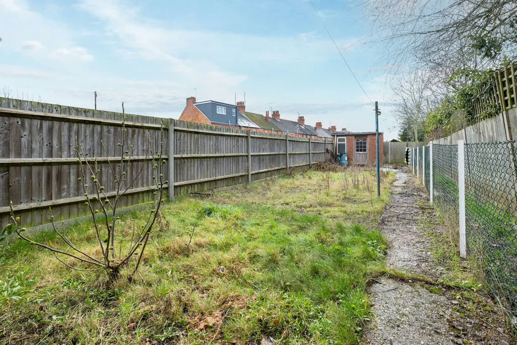 Osborne Street, Bletchley, Milton Keynes, Buckinghamshire, MK2 2LR, photo 5