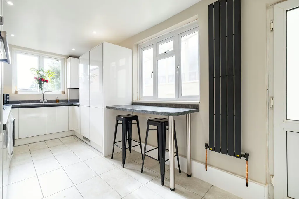 Osborne Street, Bletchley, Milton Keynes, Buckinghamshire, MK2 2LR, photo 19
