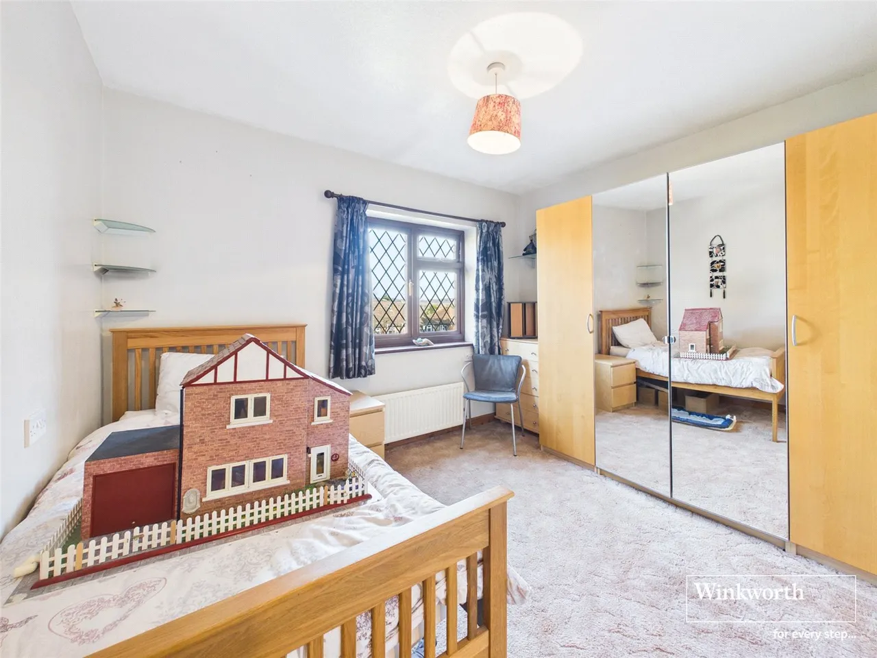 Wolmer Gardens, Edgware, HA8, photo 13