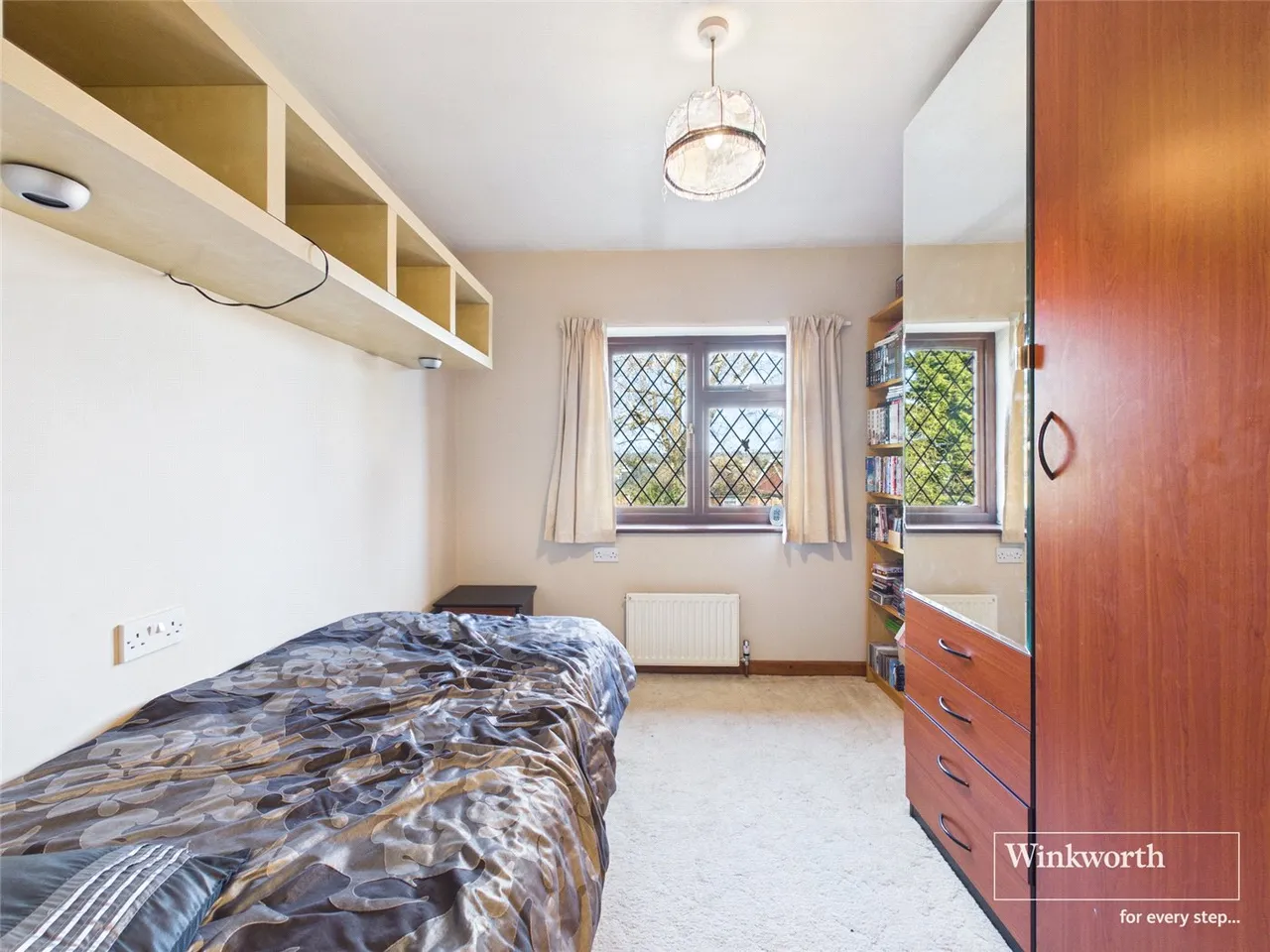 Wolmer Gardens, Edgware, HA8, photo 19