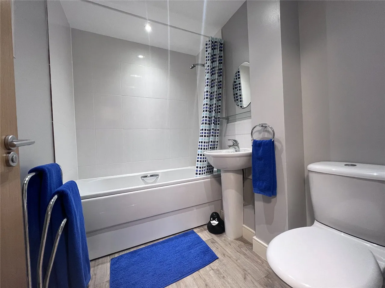 Sunderland Place, Farnborough, GU14, photo 11
