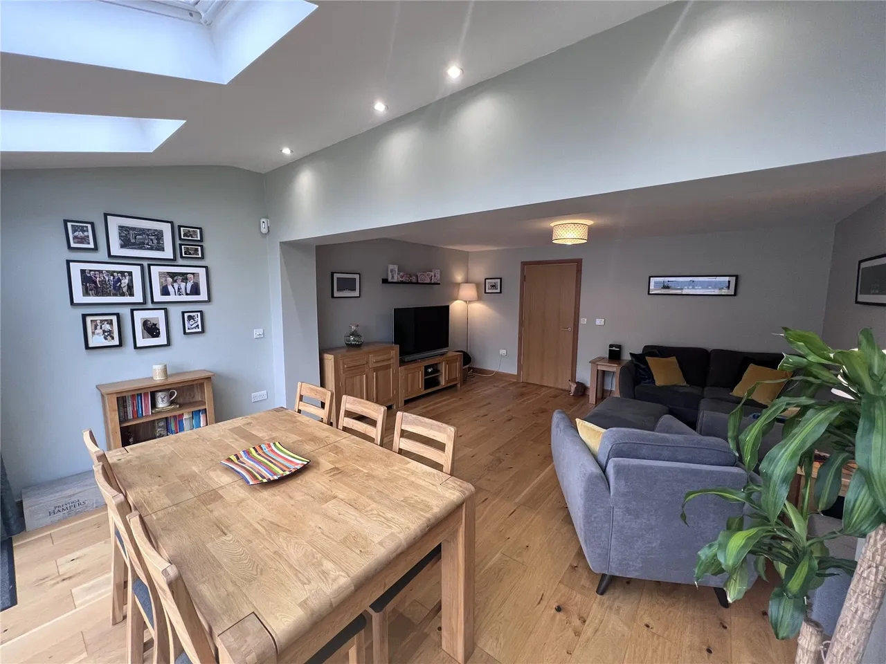 Sunderland Place, Farnborough, GU14, photo 5